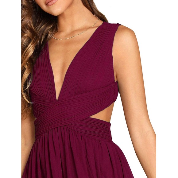 Burgundy Maxi Dress with Cutouts - Picture 4 of 6